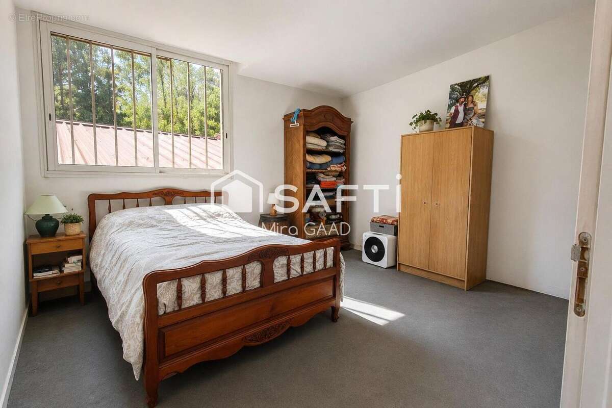 Maison 400 m² à Briatexte  - photo 8