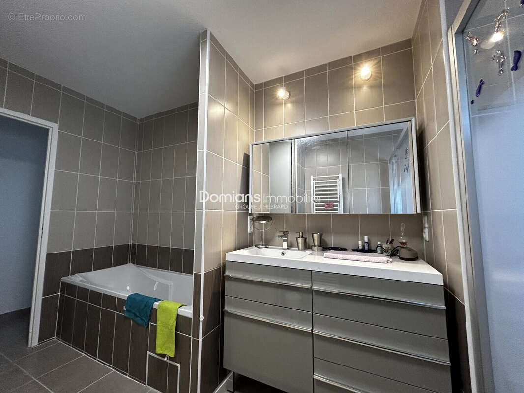 Appartement 104 m² à Thuir  - photo 6