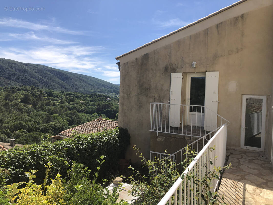 Maison à BONNIEUX