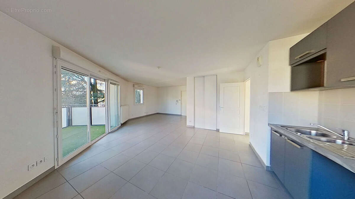 Appartement à TASSIN-LA-DEMI-LUNE