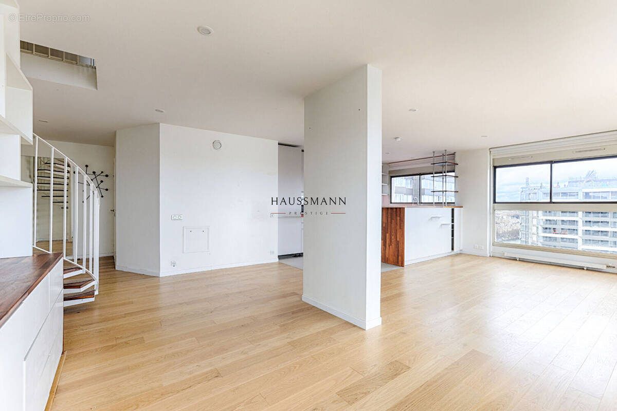 Appartement à PARIS-15E