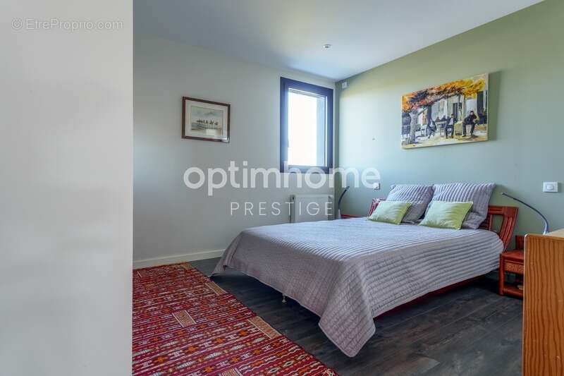 Maison à SAINT-CYR-SUR-LOIRE