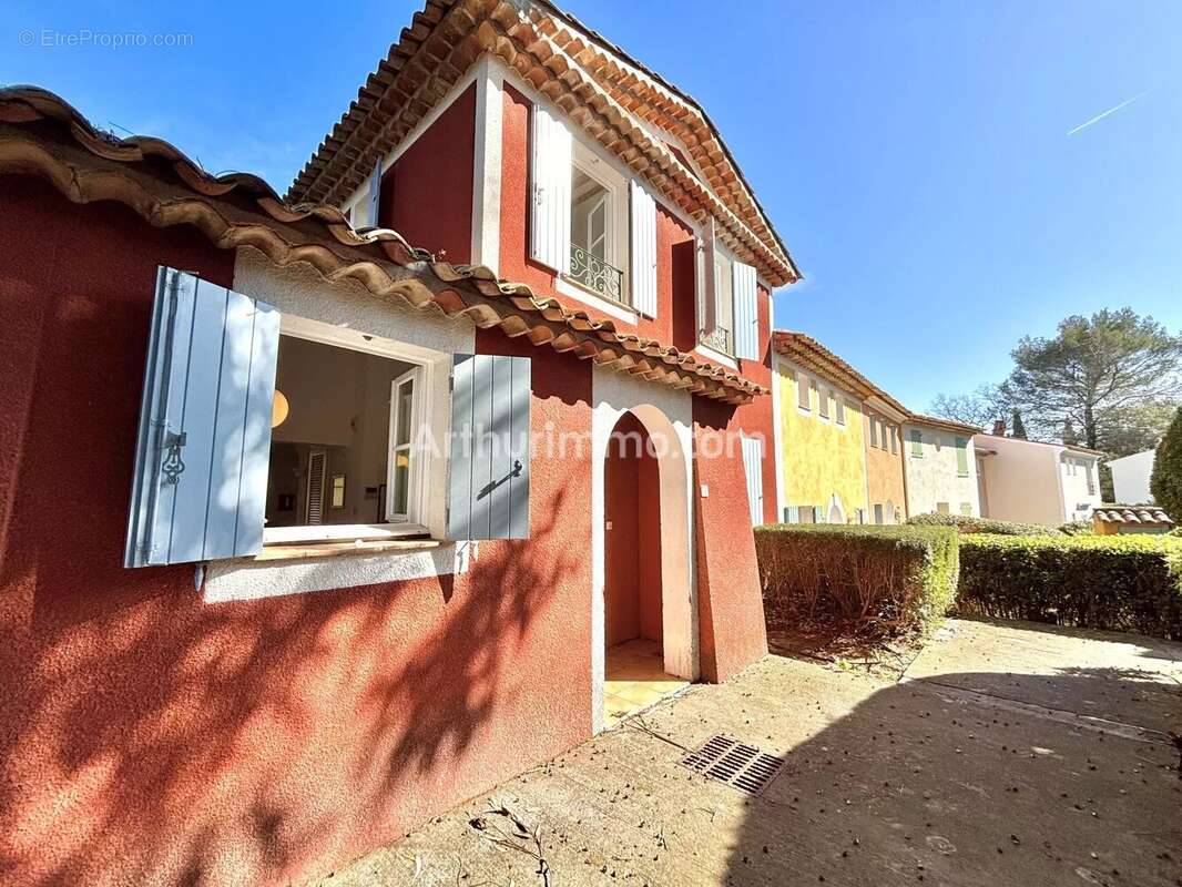 Maison à GRIMAUD