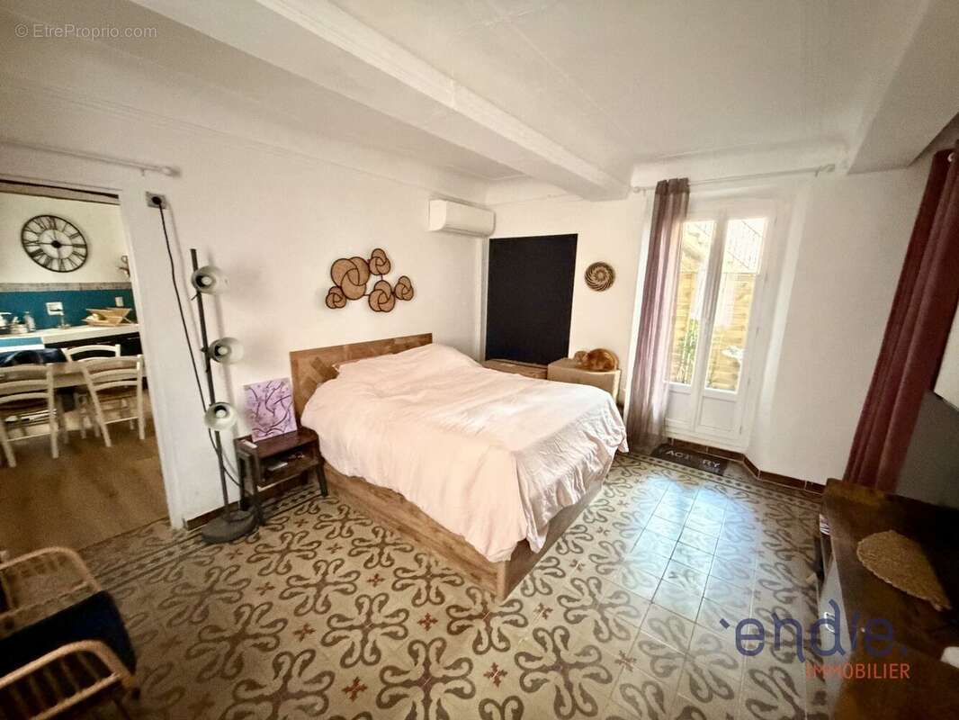 Appartement à LORGUES