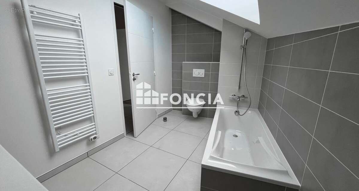 Appartement à CHAPEIRY