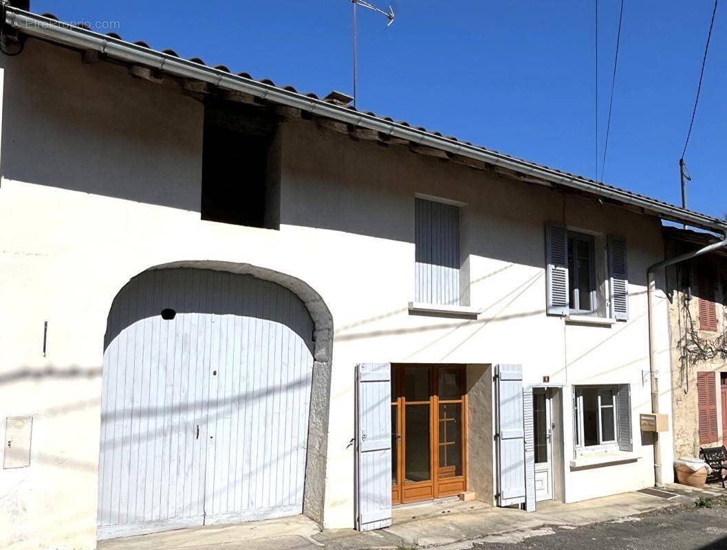 Maison à SAINT-JULIEN