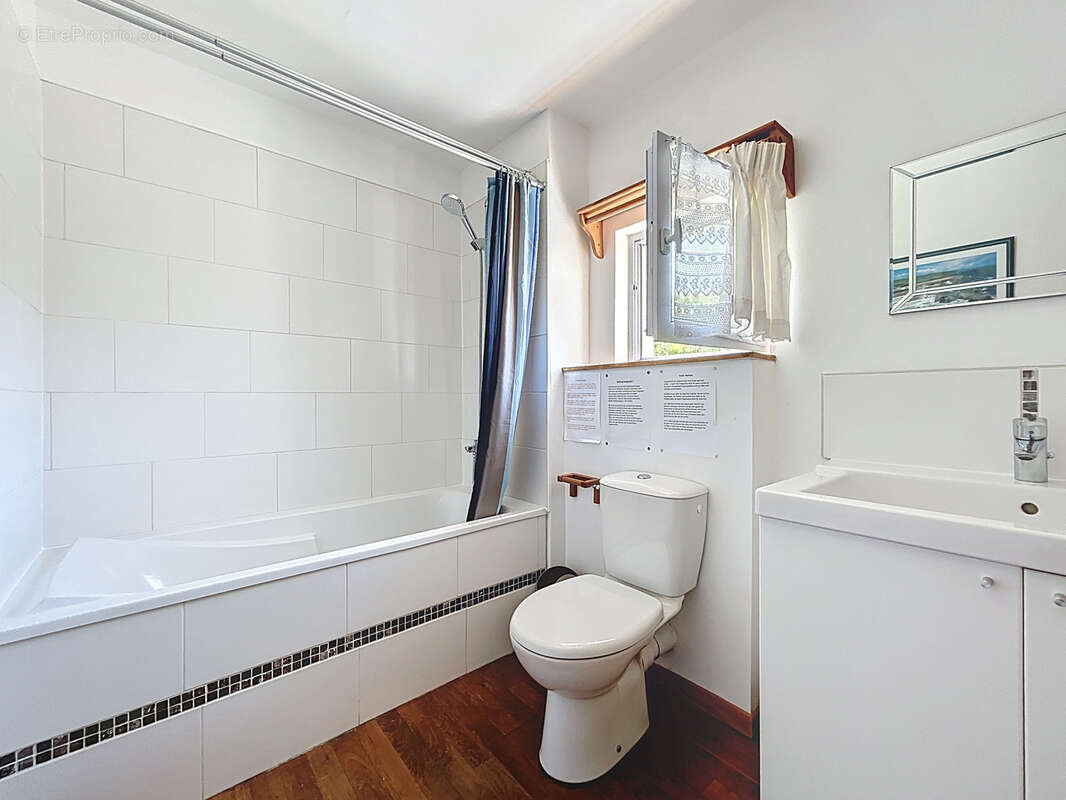 Maison à SAINT-SAUVEUR-LE-VICOMTE