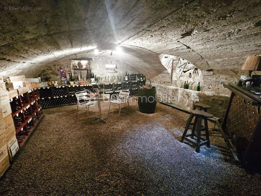 Maison à COMMELLE-VERNAY