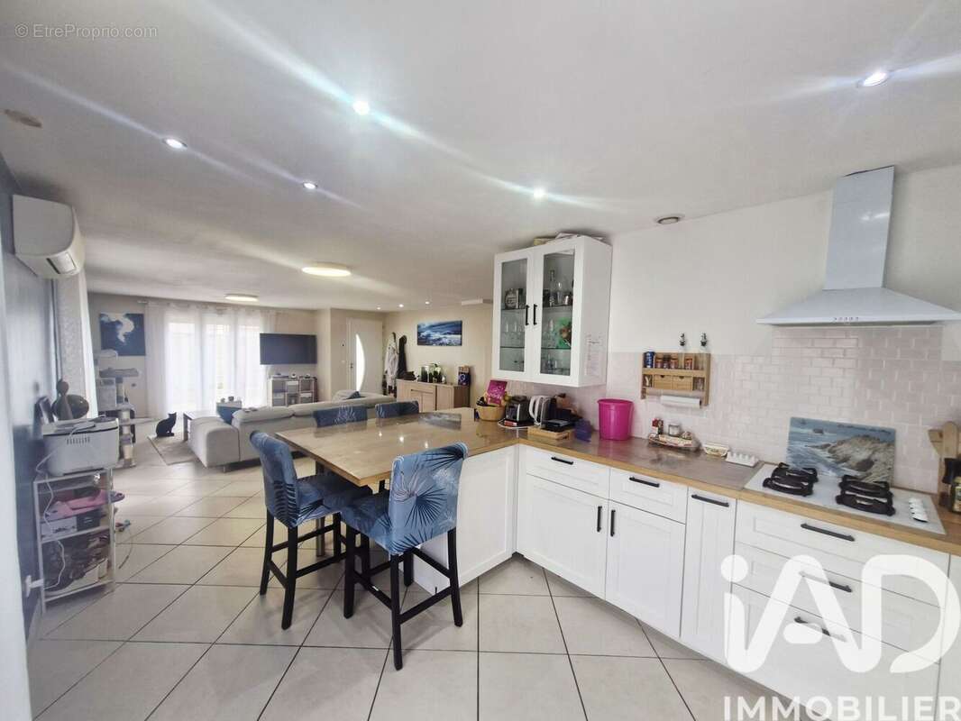 Photo 6 - Maison à NISSAN-LEZ-ENSERUNE