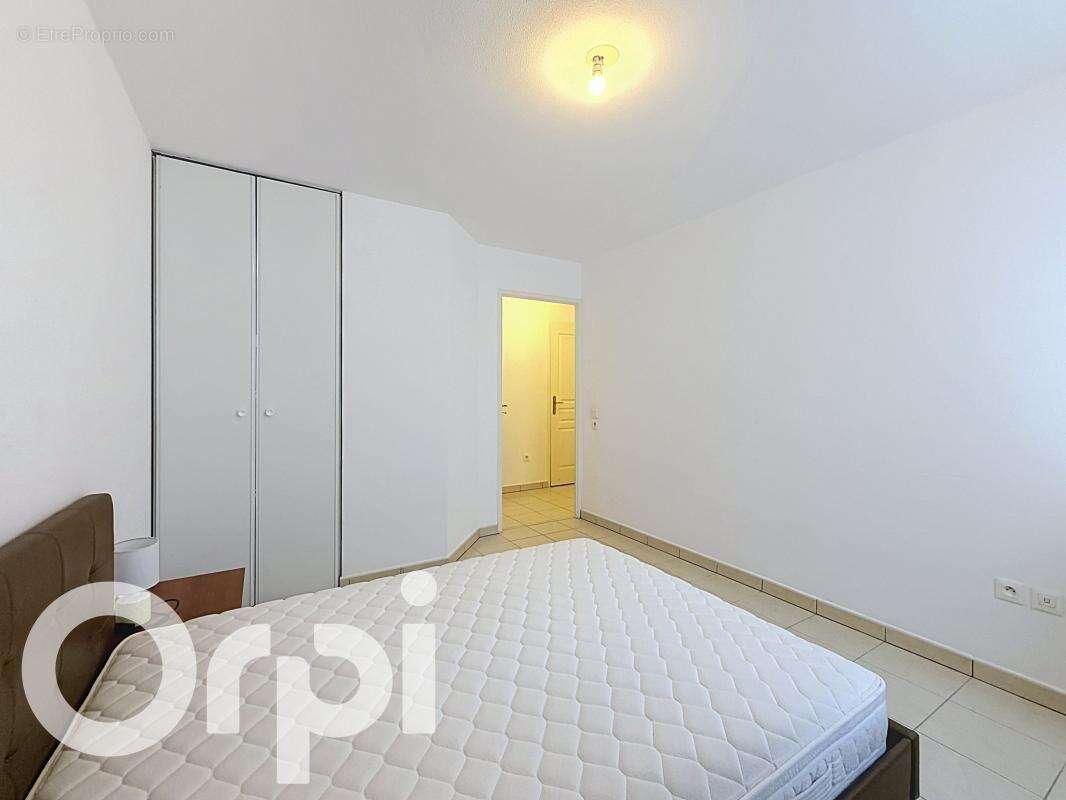 Appartement à PUGET-SUR-ARGENS