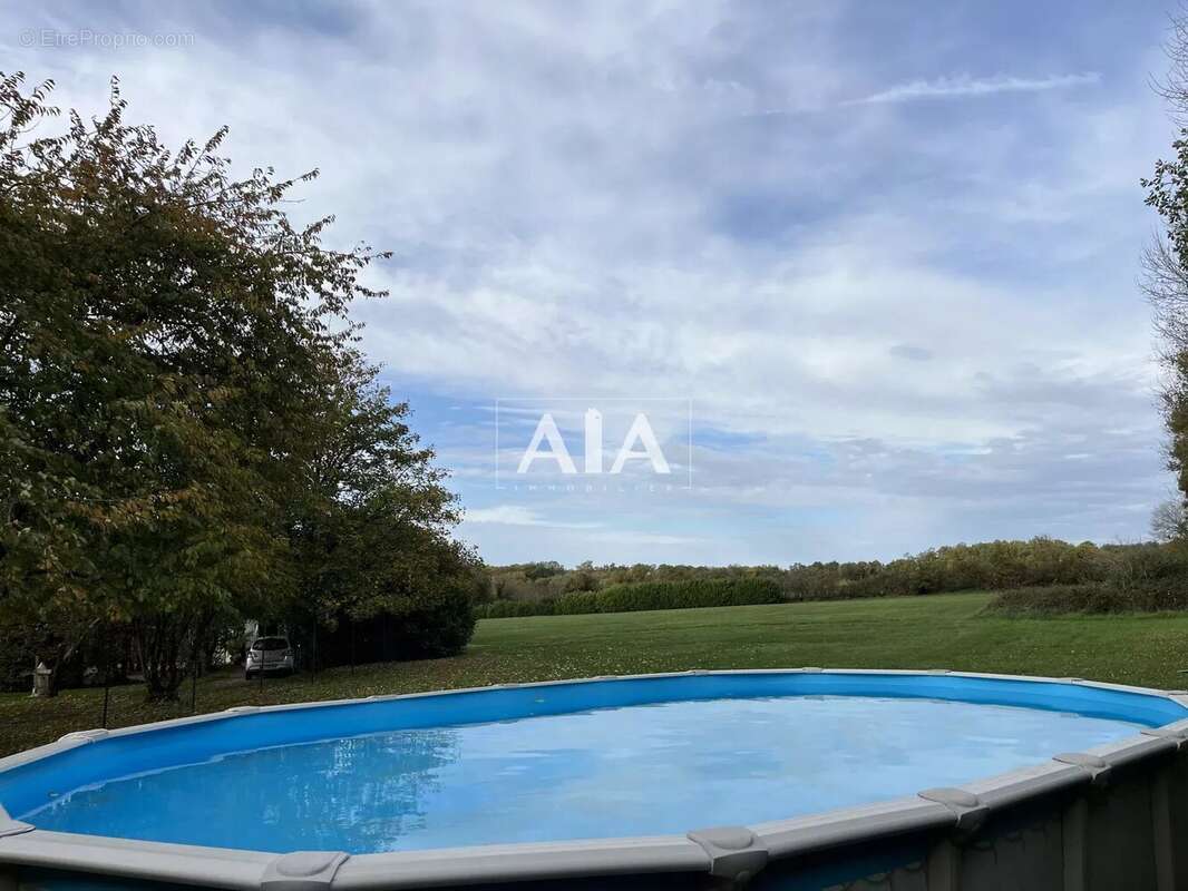 Maison à FONTENILLE