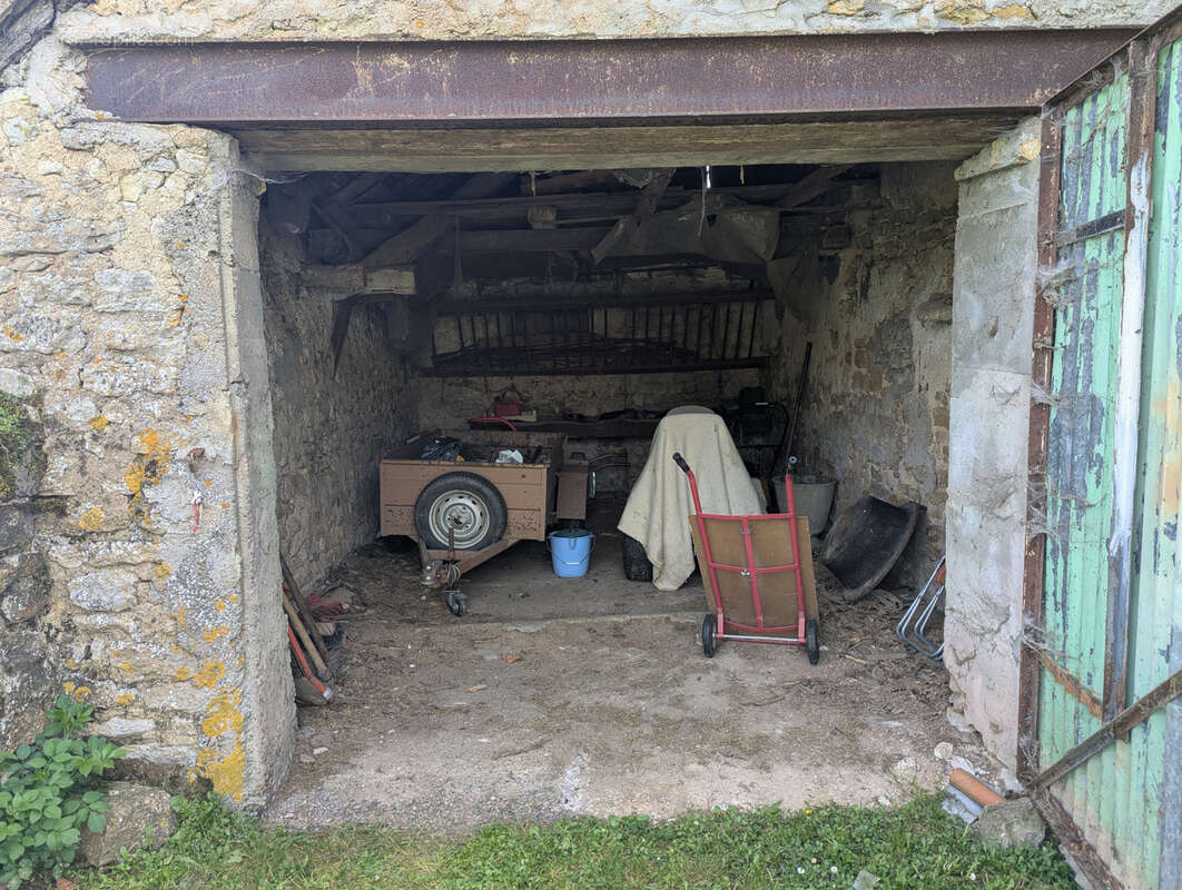 Maison à NEUVY-SAINT-SEPULCHRE