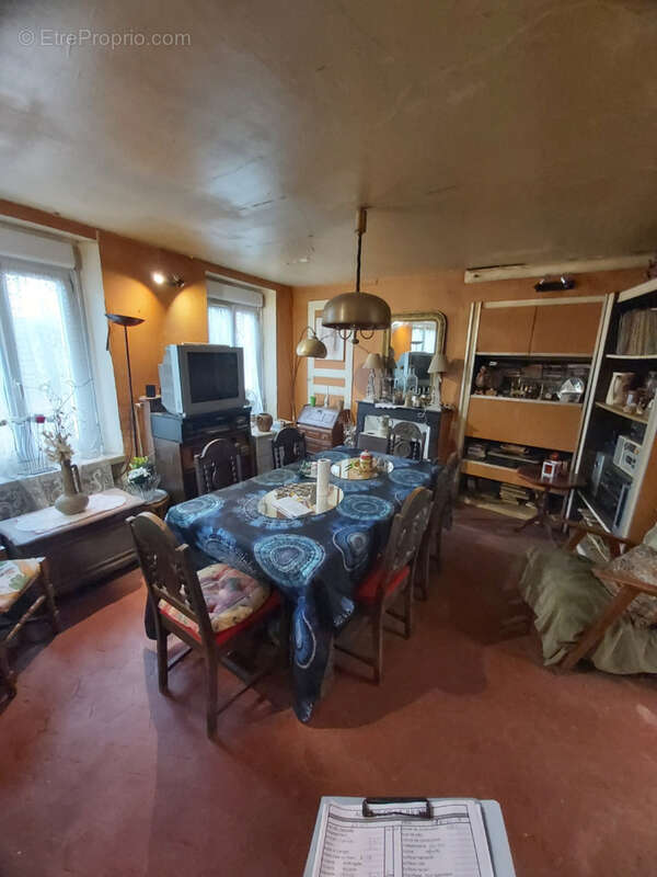 Maison à HOUDAN
