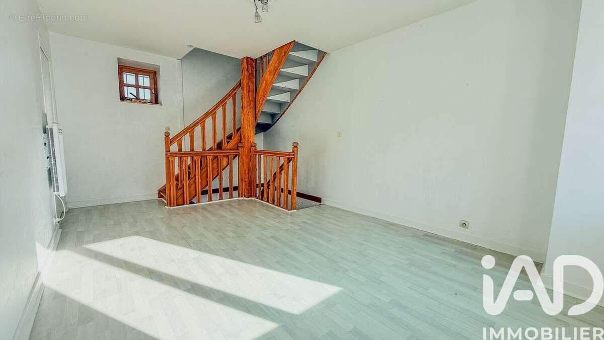 Photo 5 - Maison à SAINT-GENEST-LERPT