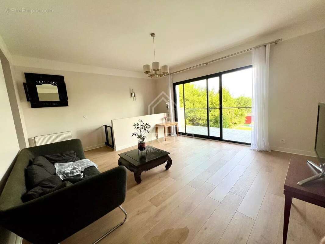 Maison à LAGNY-SUR-MARNE