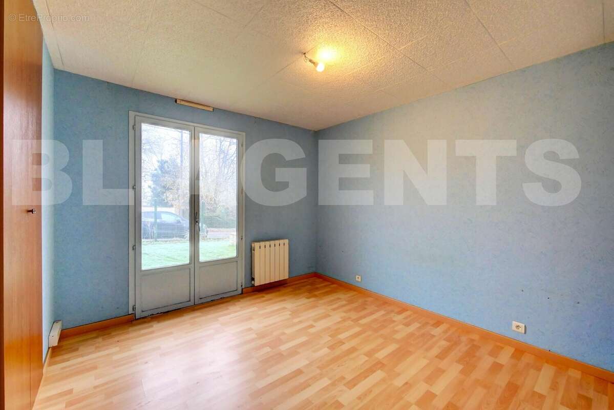 9 - Maison à SAINT-LOUP-DE-GONOIS