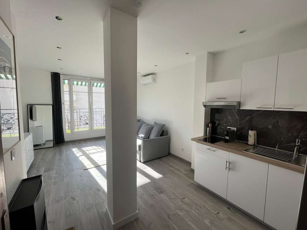 Appartement 2 pièces entre la Croisette et la rue d'Antibes - photo 9