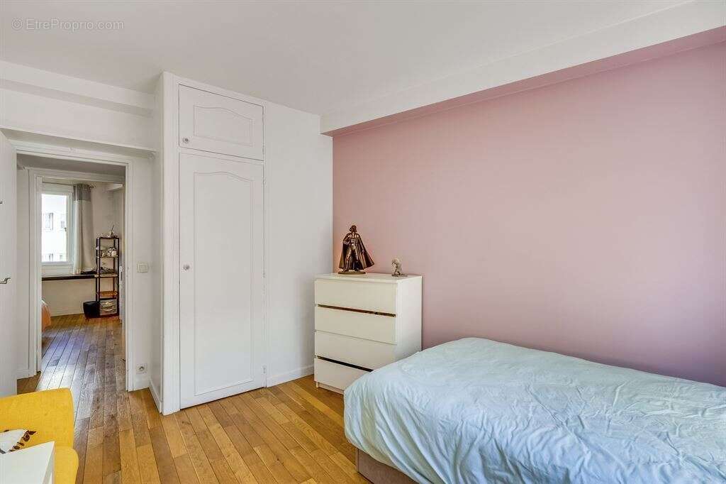 Appartement 71 m² à Paris-20e  - photo 9