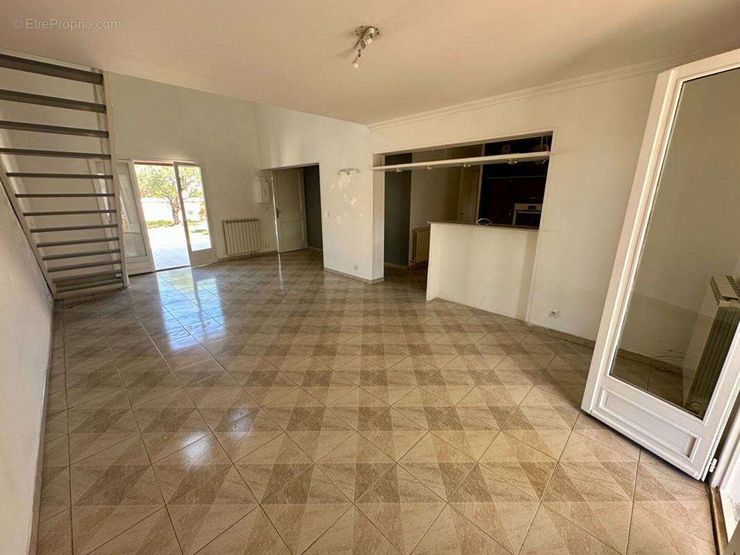 Villa 5 chambres avec piscine et annexe -LATTES BOIRARGUES - photo 8