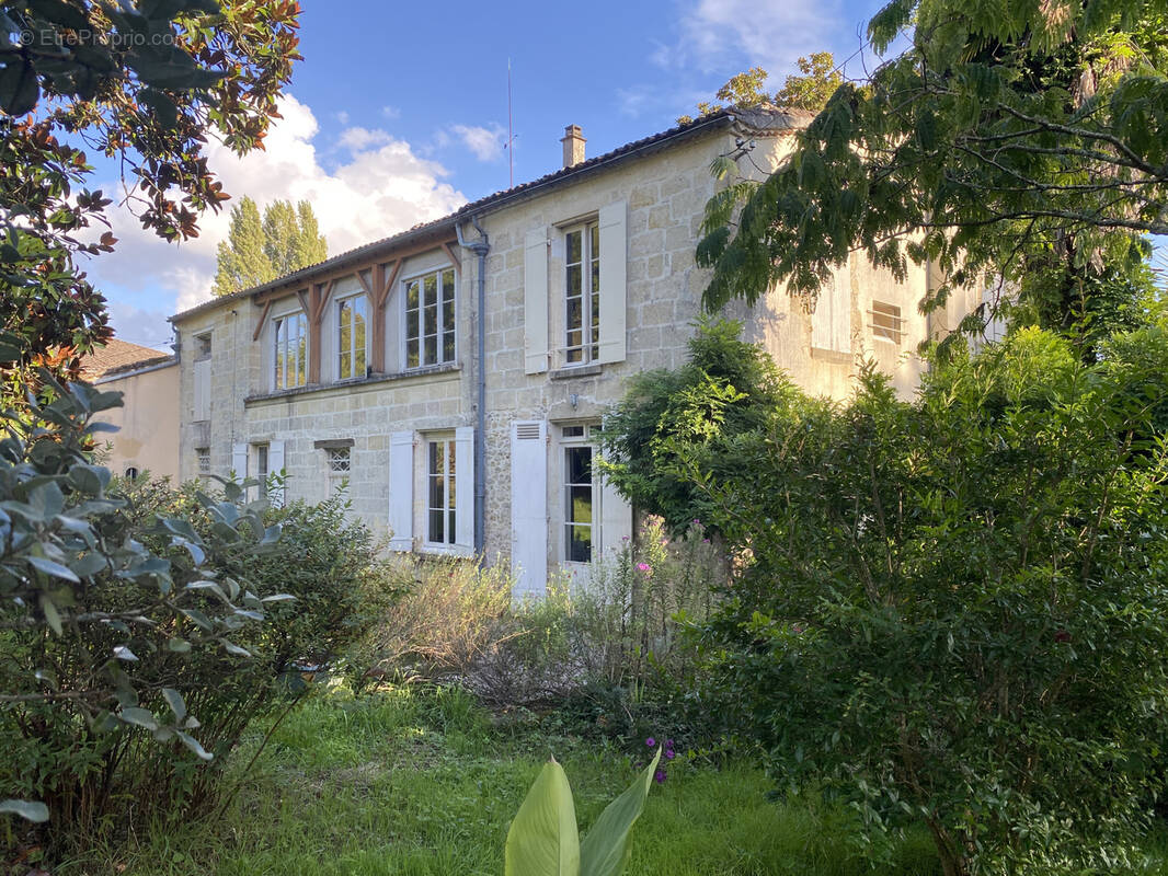 Maison à LA REOLE