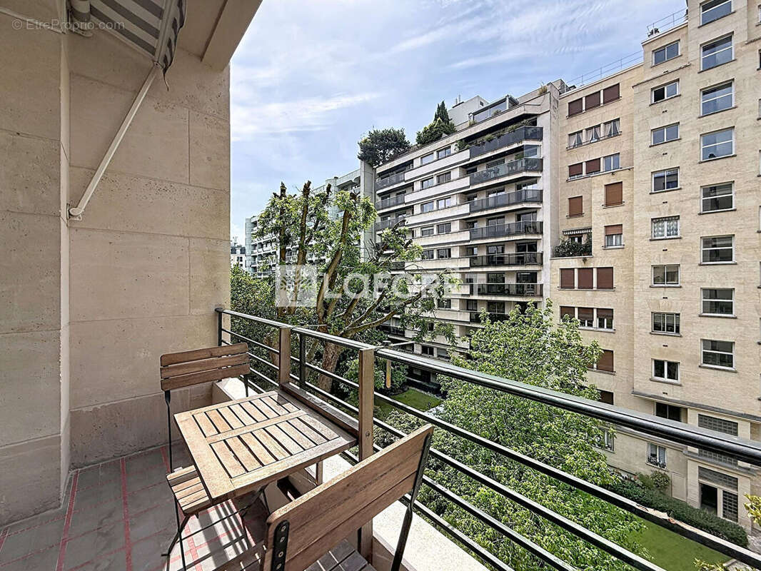 Appartement Paris 2 pièces 52.67 m² - photo 2
