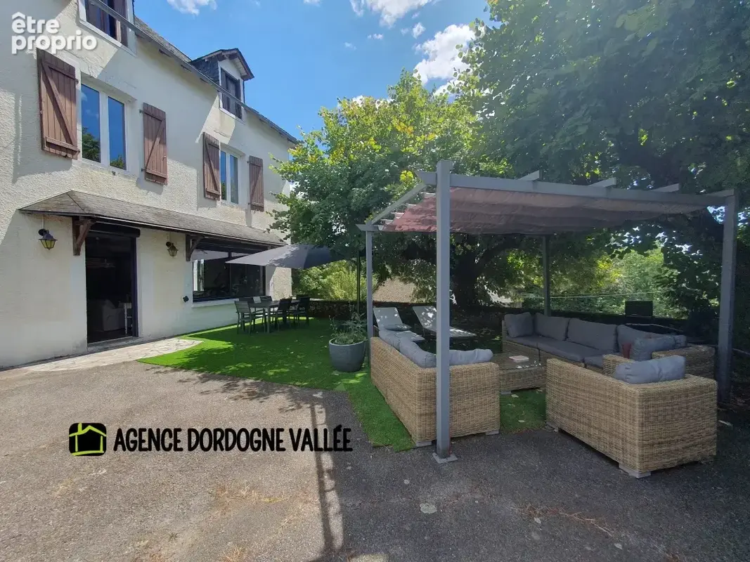 Maison à GIMEL-LES-CASCADES