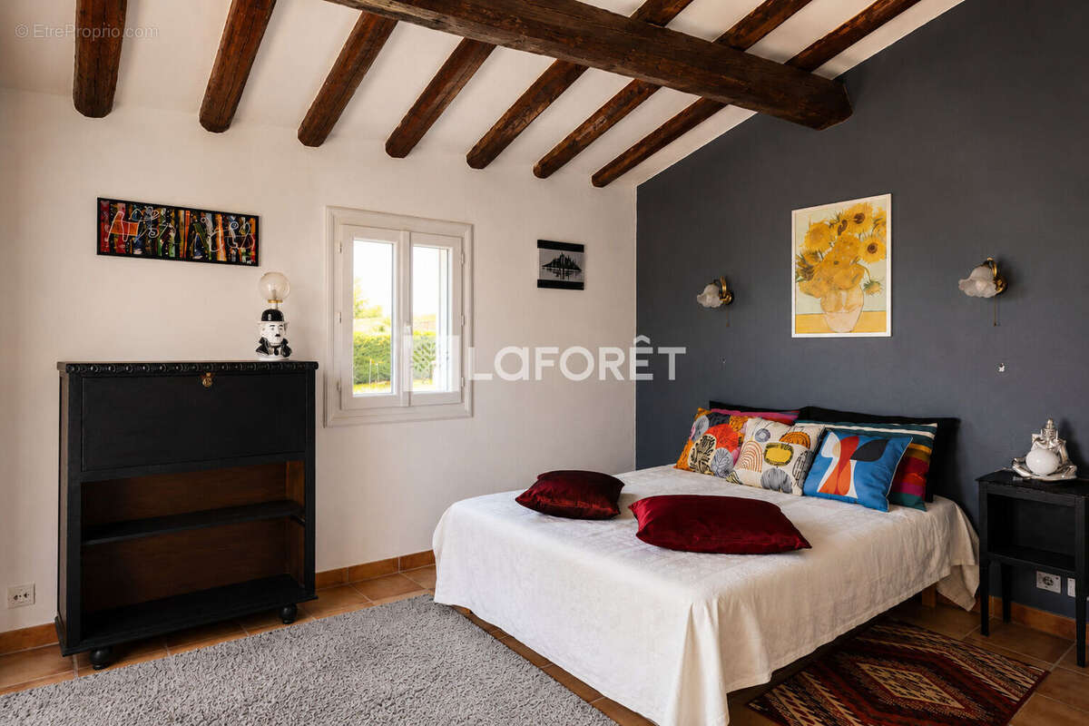 Maison à MONTAUROUX