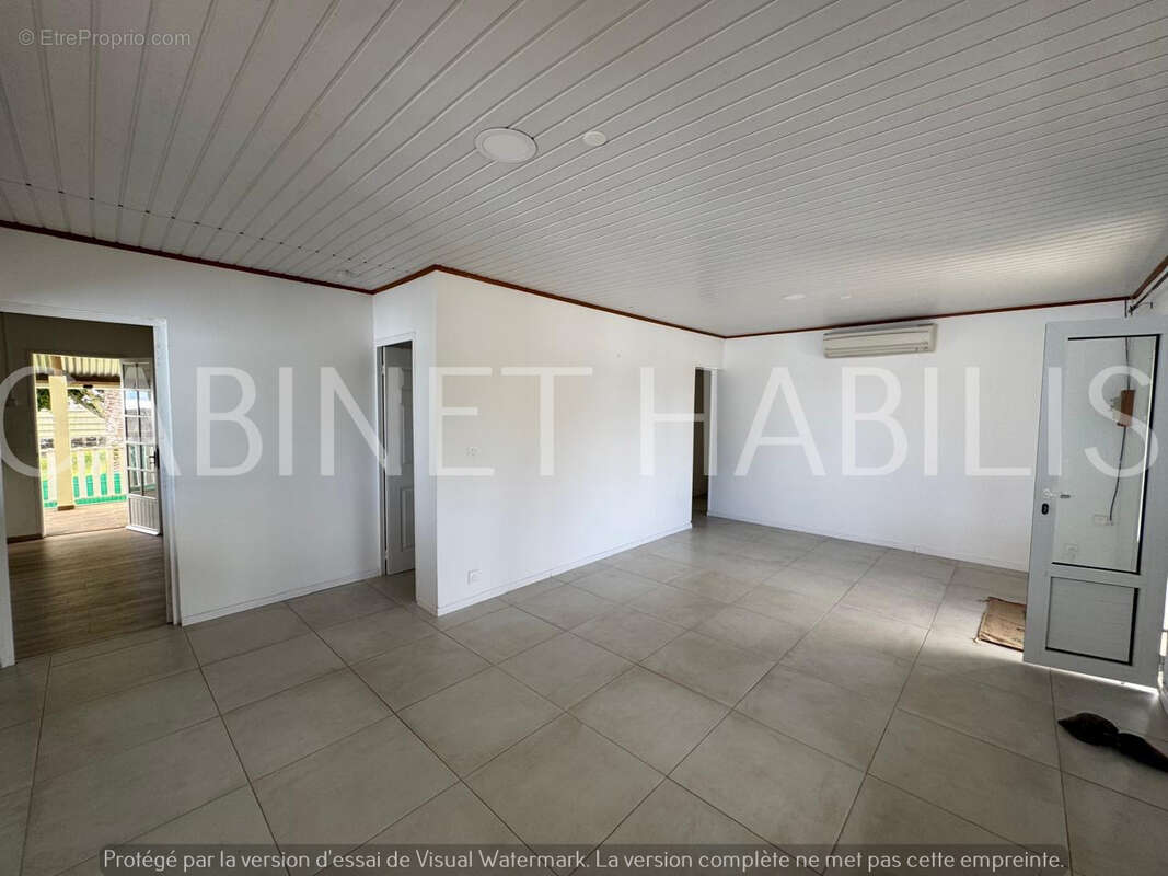 Maison à PETITE-ILE