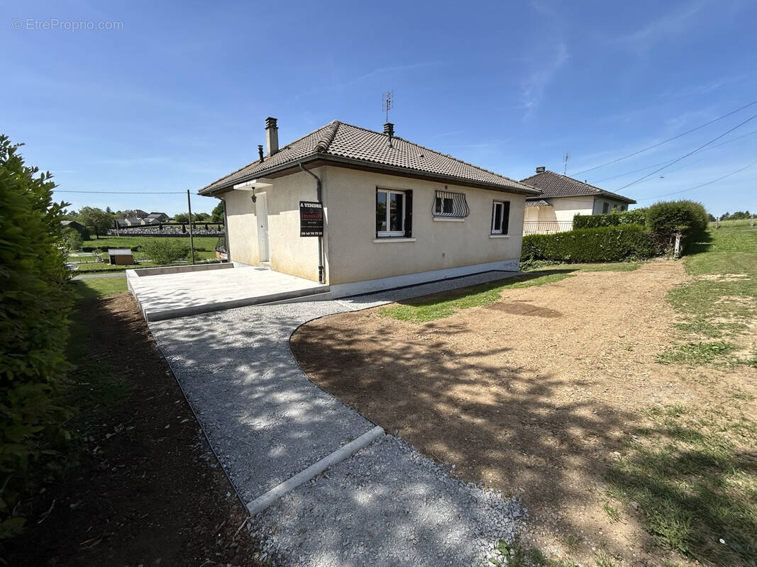 Maison à LAGRAULIERE
