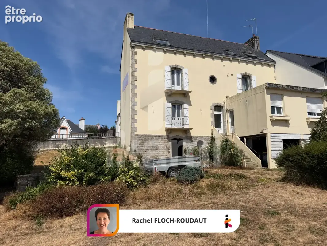 Ensemble immobilier incluant un local commercial, une habitation et un terrain constructible au cœur de Trégun - photo 2