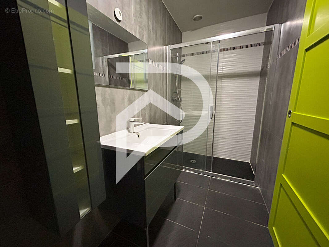 Maison à SAINT-LAURENT-D'AIGOUZE