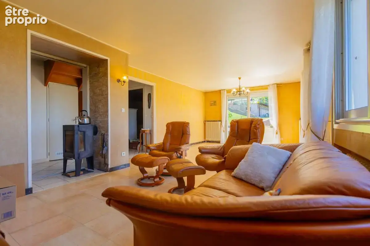 Maison sur sous-sol aménagé avec vue dégagée et piscine - photo 19