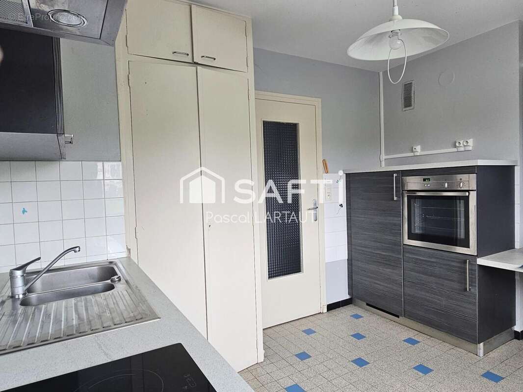 Photo 2 - Appartement à LONS-LE-SAUNIER