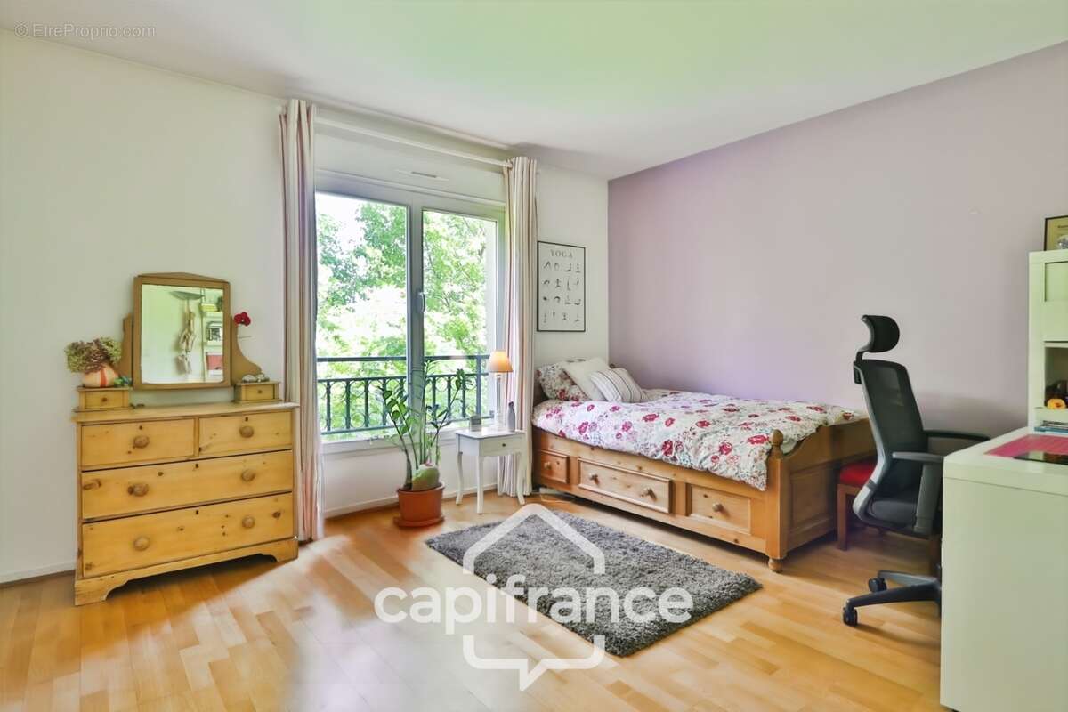 Maison familiale à vendre 7 pièces GARCHES (92) - photo 12