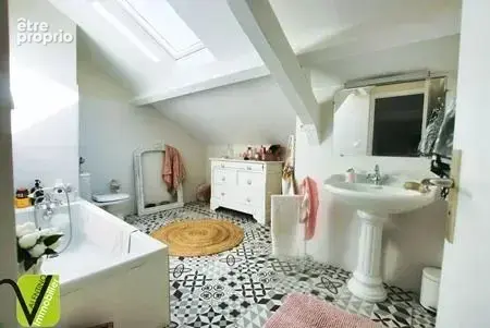 Maison - 170m ² - photo 7
