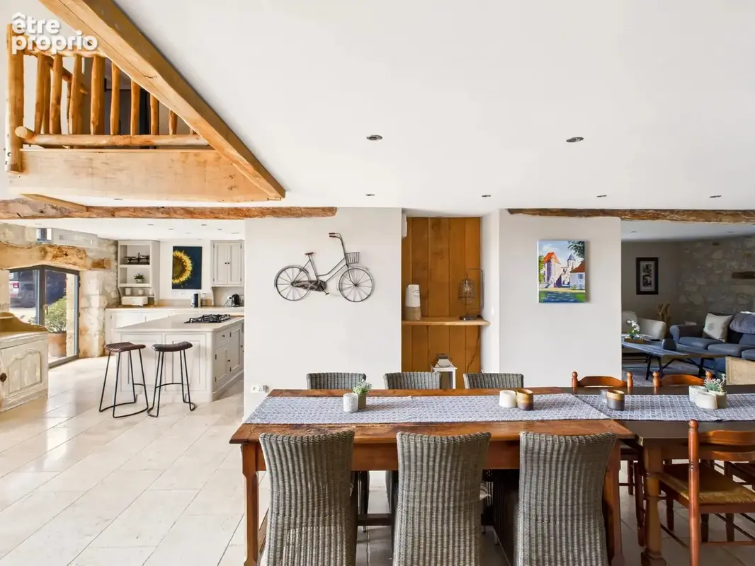 Superbe Ferme Restaurée avec Logements Flexibles, Piscine et Dépendances - photo 3