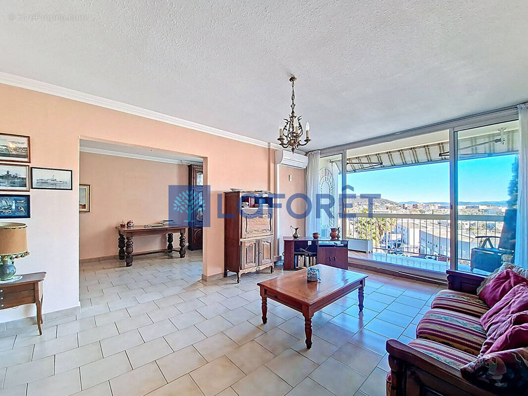 Appartement à LA VALETTE-DU-VAR