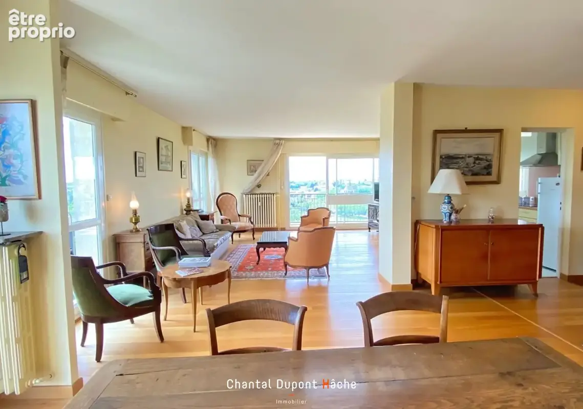 CHARTRES BORDS DE L'EURE - Appartement familial de 112 m2, 2/3 chambres, vue imprenable, parking et cave. - photo 5