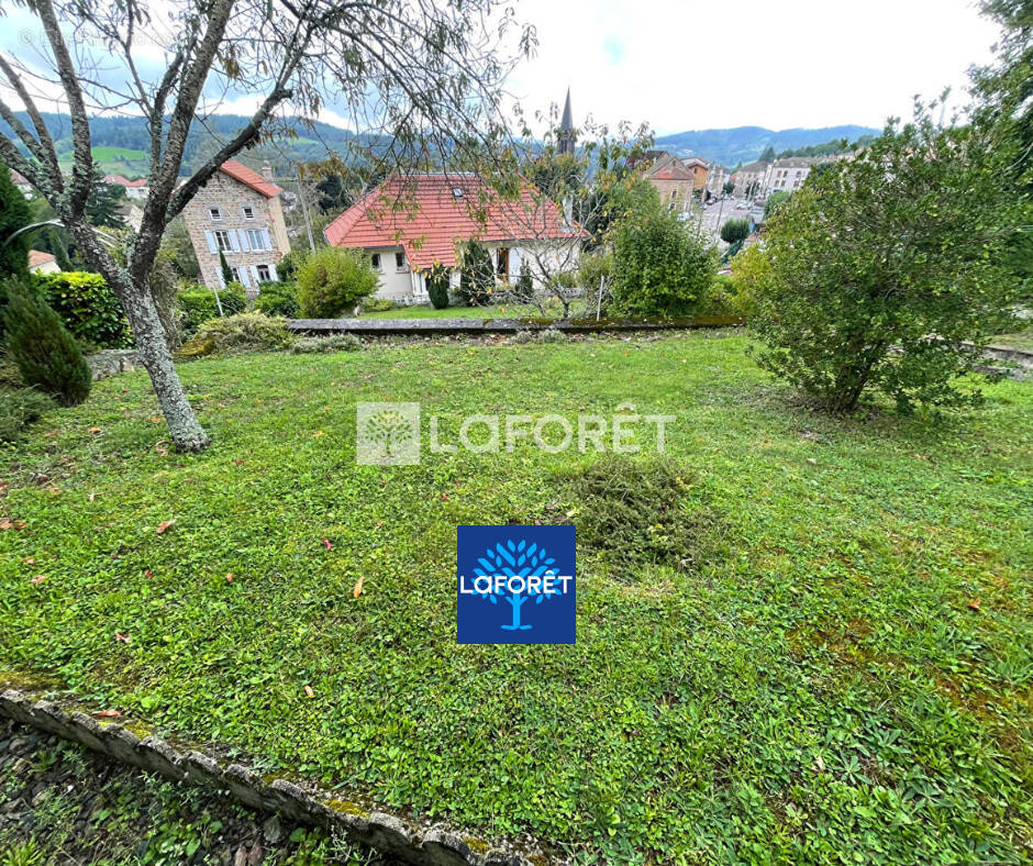 Maison à SAINT-JUST-EN-CHEVALET