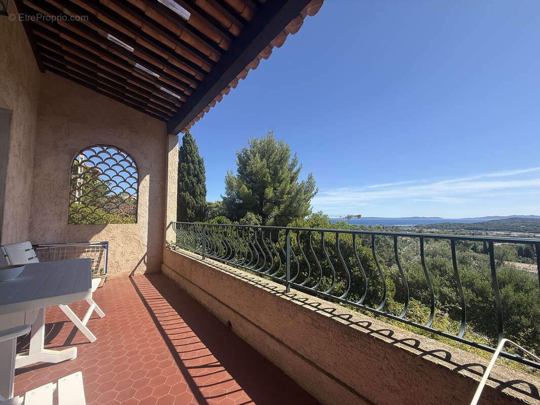 Maison à BORMES-LES-MIMOSAS