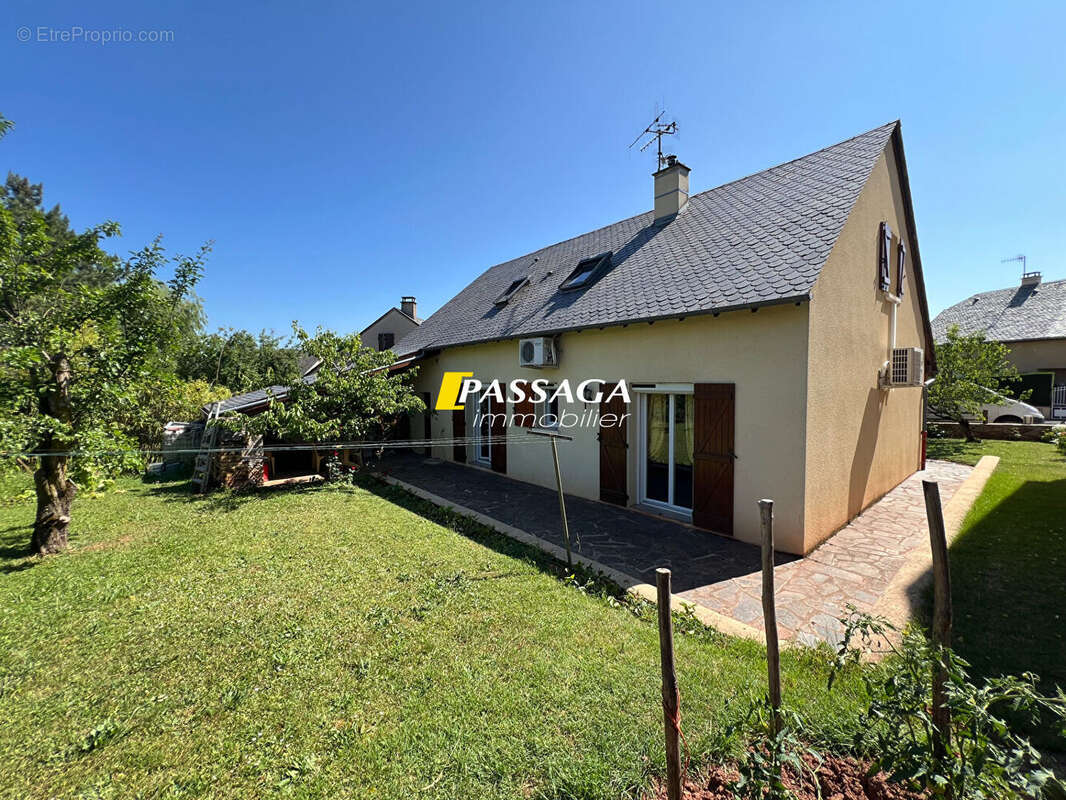 Maison à ONET-LE-CHATEAU