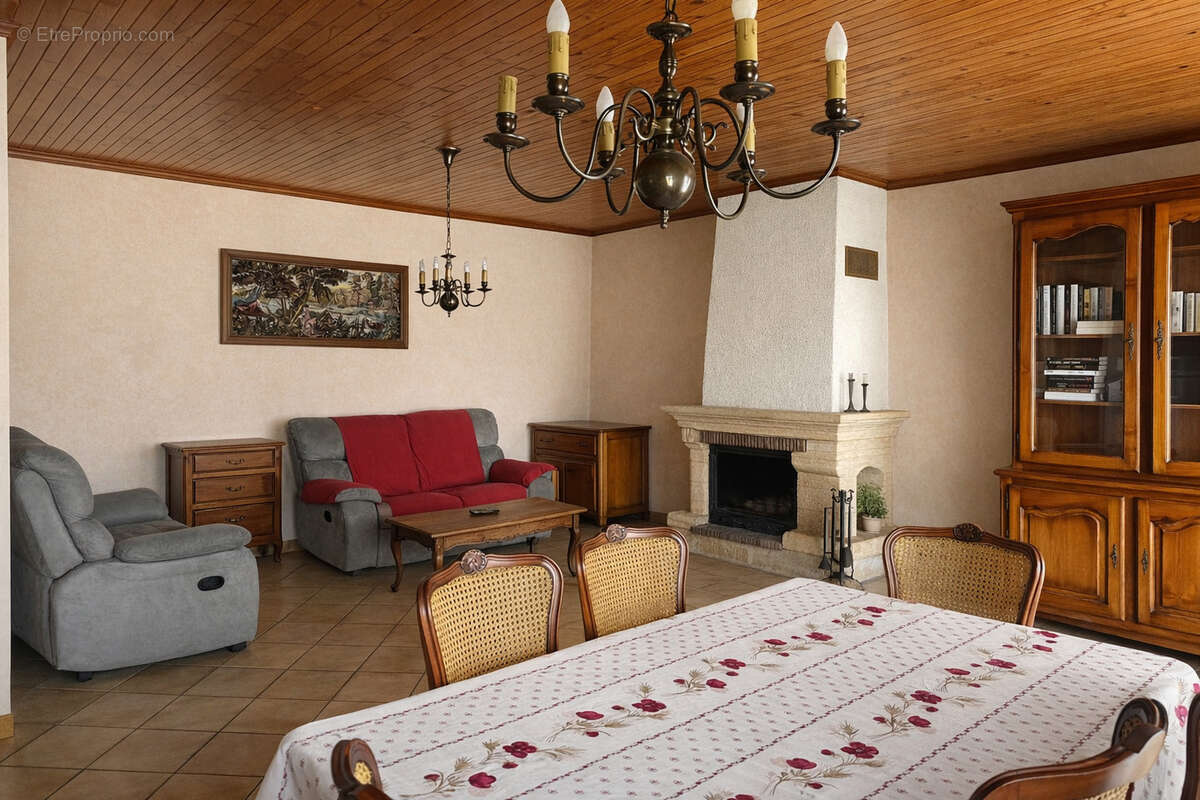 Maison à VILLETTE-D'ANTHON