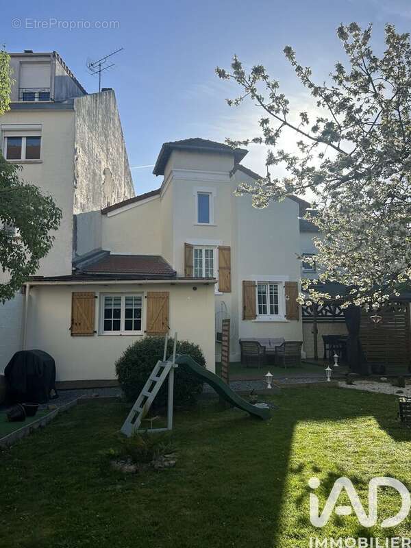 Photo 3 - Maison à VILLIERS-LE-BEL