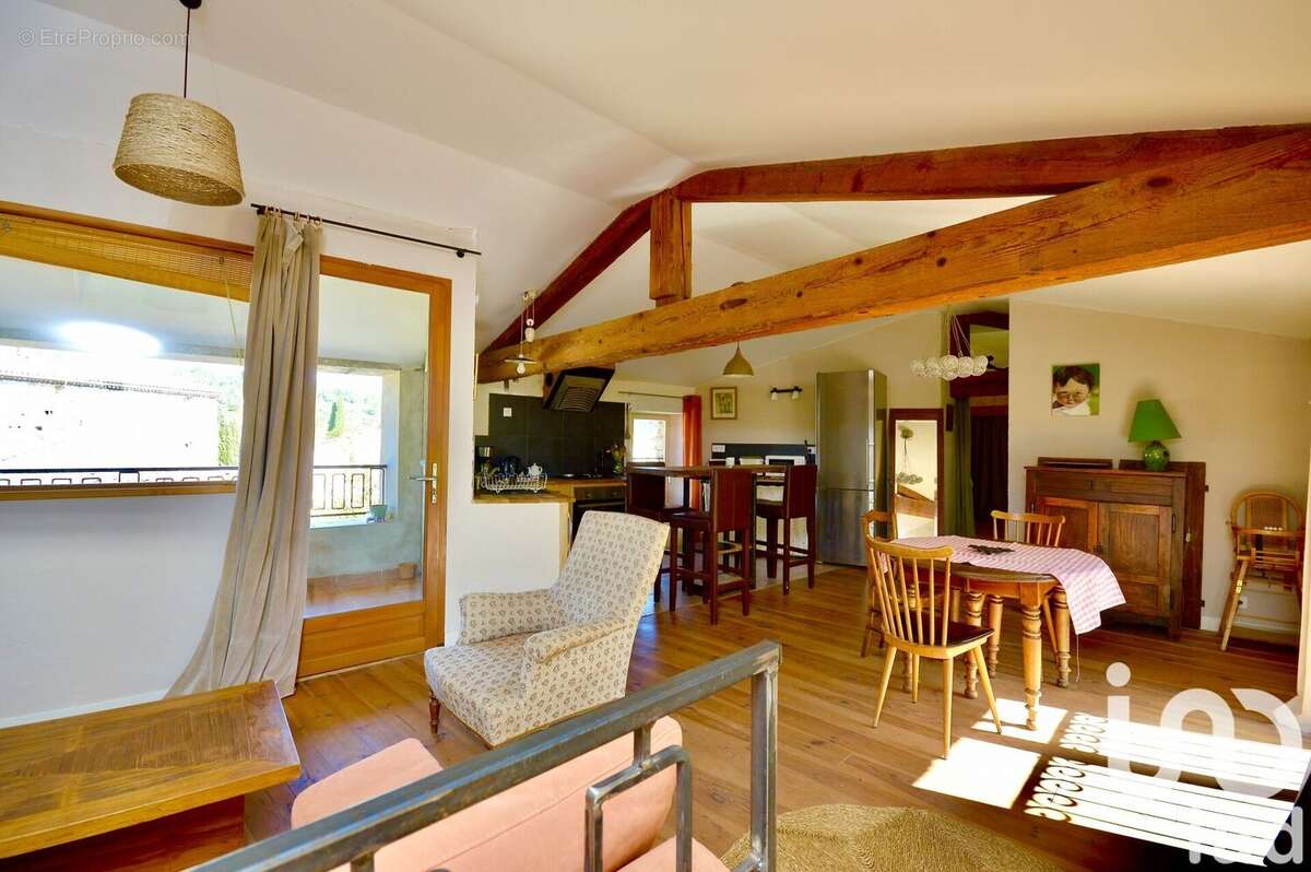 Photo 2 - Maison à LAGRASSE