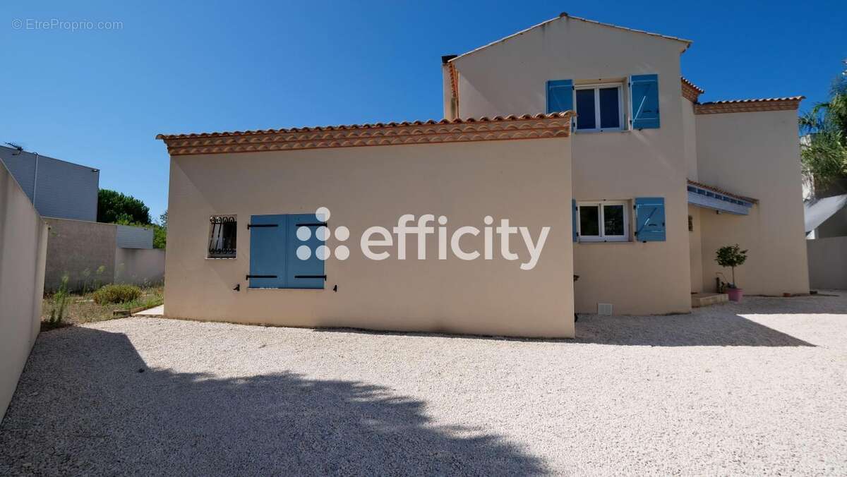 Maison 145 m² à Agde  - photo 13