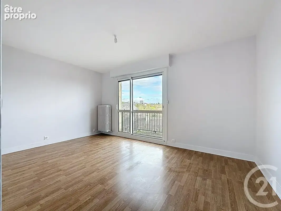 Appartement 4 pièces 85 m² à vendre à Chartres (28000) - photo 4