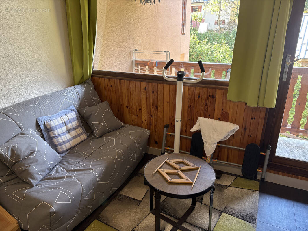 Appartement à AVRIEUX