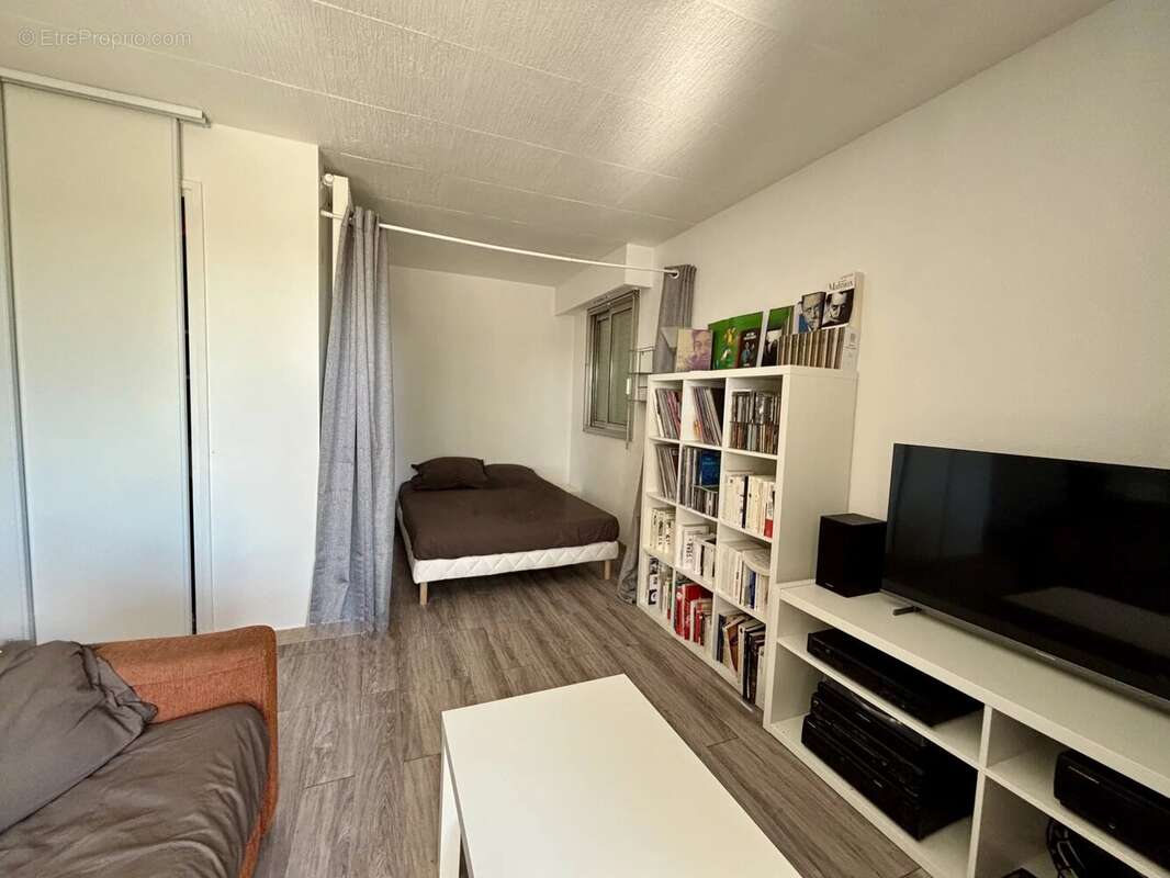 Appartement à VILLENEUVE-LOUBET