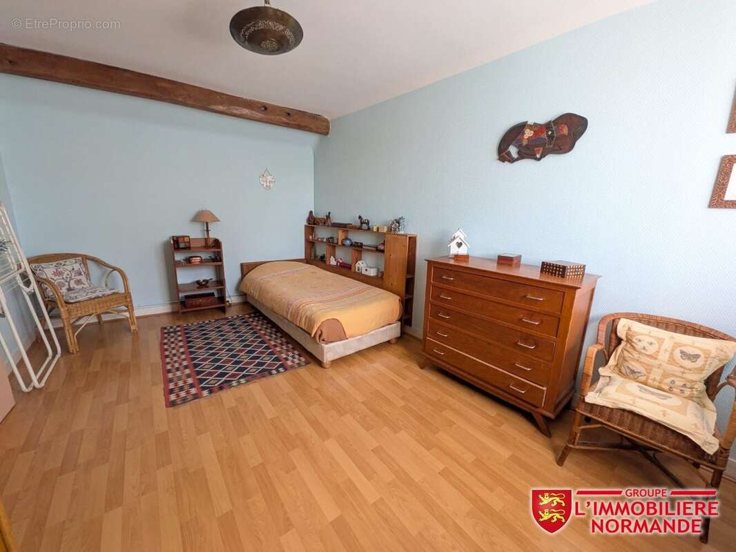 Maison à LA VILLENEUVE-EN-CHEVRIE