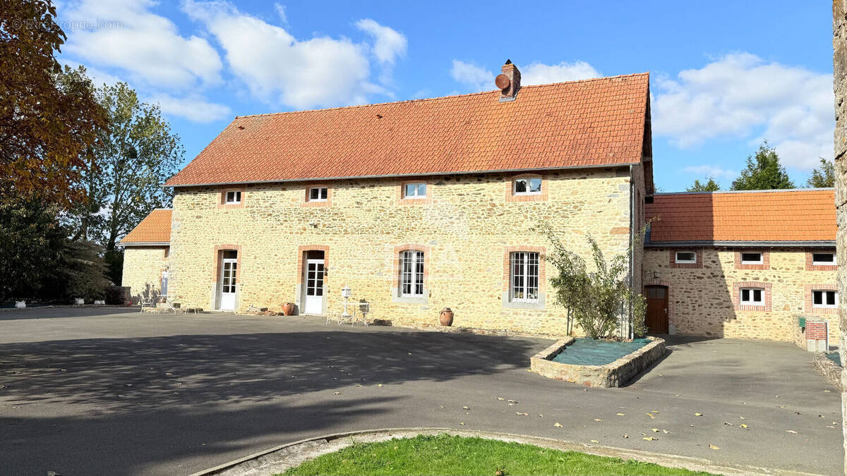 Maison à ANDOUILLE